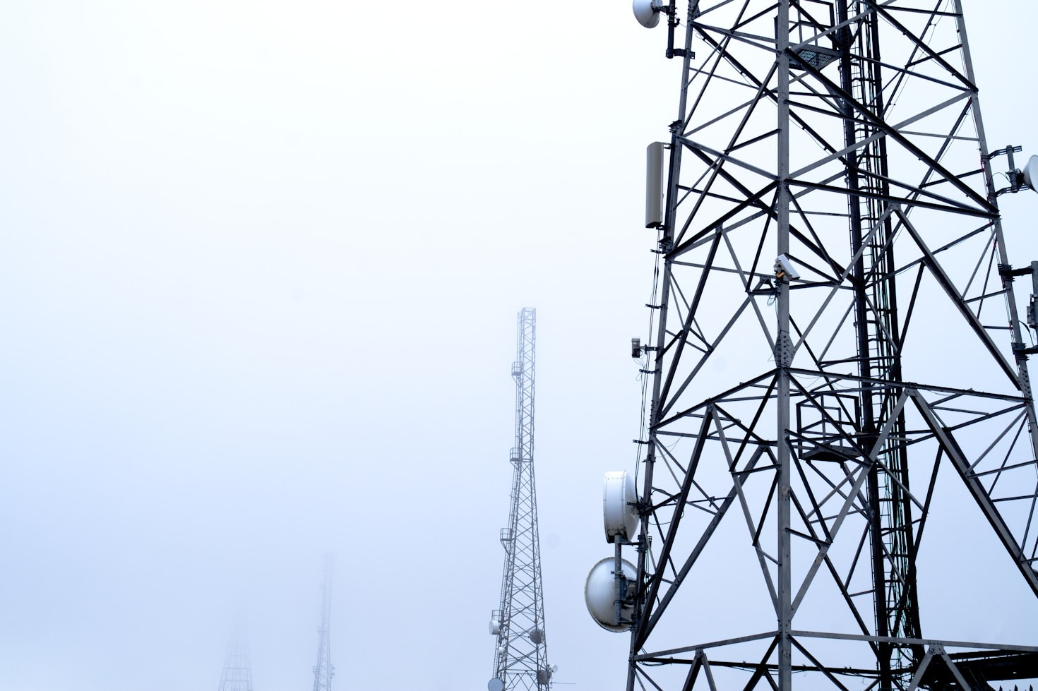 Retos actuales en la infraestructura de telecomunicaciones del Perú
